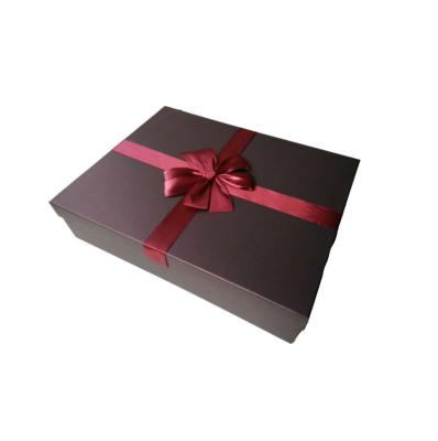 China Recyclable Multifunctional Kraft Paper Coated Custom Luxury Gift Wrapping Paper Box for sale