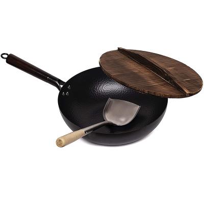 China Sustainable OE Non-Stick Hand Hammered Carbon Steel Wok With Wooden Handle for sale