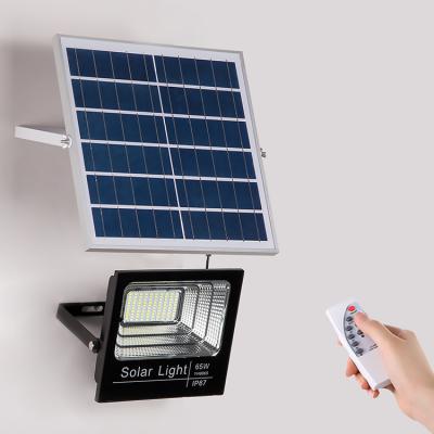 China Factory Direct Plastic 25watt 40watt 60watt 100watt 200watt LED Garden Solar Automatic Portable Flood Light for sale