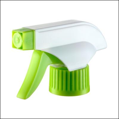 China Stand Up PP Water Bottle With Trigger Sprayer Plastic Hand Home Cleaners for sale