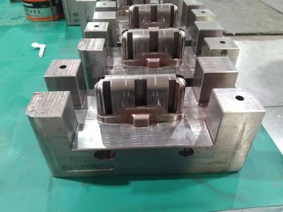 China FLANGED Plastic Injection Molding Parts with High Durability Standard Heat Treatment for sale