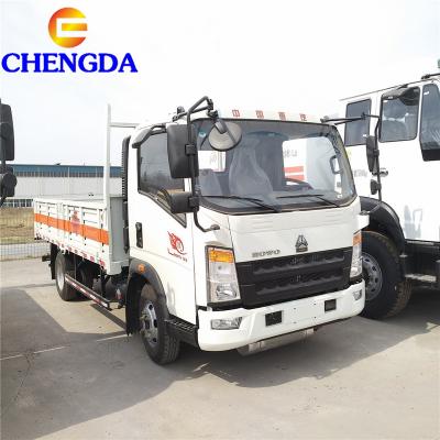 China New Cheap Sinotruk HOW 4X2 116 HP Cargo Trucks Light Up Truck For Sale 5995x2250x2450 for sale