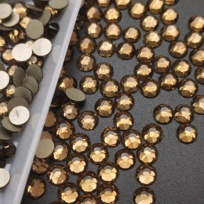 China Flatback dress accessories flat back ss16 smoke topaz crystal non-hot fix rhinestones for sale