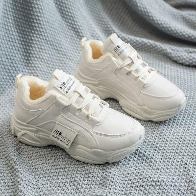 China 2020 Anti-odor Fashion Air Cushion Ladies Sports Shoes Running Women Sneaker Shoes for sale