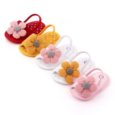 China Baby Lightweight High Quality Sandals Cute Flower With Soft Comfortable Sole Baby Slippers Cotton Indoor Newborn Baby Shoes In Summer for sale