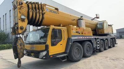 China 2012 XCMG 220 Ton Heavy Duty Mobile Crane With 65 Tons Of Counterweight for sale