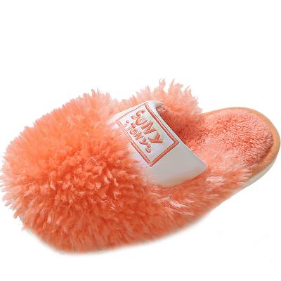 China Autumn and winter fashion trend light cotton women's luxury fluffy slippers women's simple warm home wool non-slip slippers for men and wome for sale