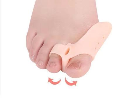 China Durable Silicone Toes Straightener Treat Hallux Valgus Bunions Pound Gel Toe Separators for sale