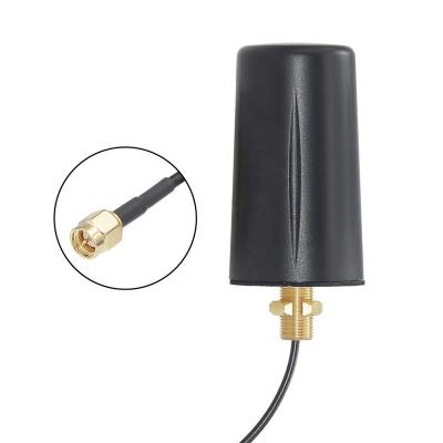 China 5dBi 698-2700MHz External Screw Outdoor Mount Antenna 4G LTE Combo Antenna With SMA Connector CSS-Antena1784 for sale