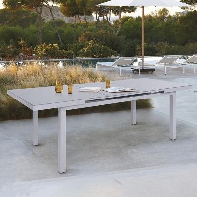 China Best Price Metal Table Outdoor Garden Table Extendable Tempered Glass Aluminum Material High Quality Extended Dining Table for sale