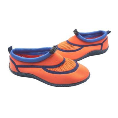 China Fashion\comfortable\durable\non- breathable beach and slip water shoes with soft insole for a comfortable aqua fitting shoes for sale