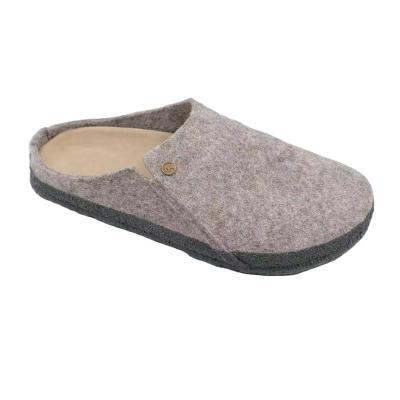 China 2022 fashion trend warm slipper wool felt top rubber outsole cream color for sale