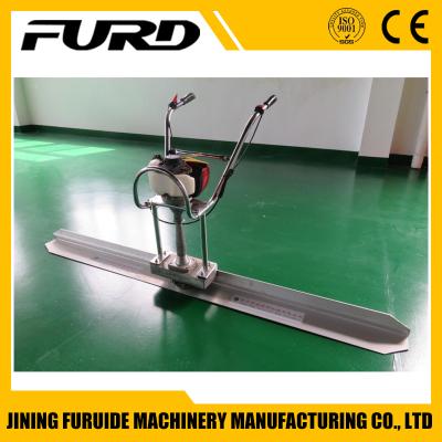 China Supply gasoline concrete floor level machine screed / concrete vibrator with CE concrete vibrator screed for sale