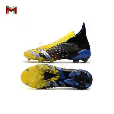 China Fashion\hot sale soccer boots comfortable\durable football boots factory for mens new high cut ankle football boots custom made soccer boots men for sale