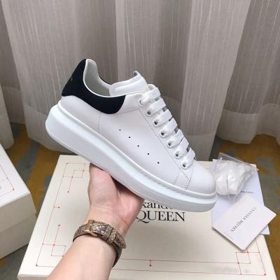 China Fashion Trend Mqueens Shoes Luxury Designer Mqueens Platform Chunky Trainers Increase Flat Bottom Skateboarding Shoes for sale