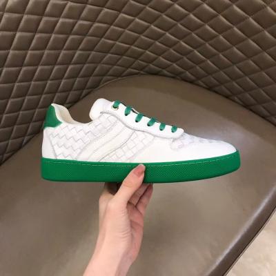 China Fashion Trend 1:1 Original Branded Logo Luxury Brand Unique Color Women's Casual Shoes Green Comfortable Thick Pad for sale