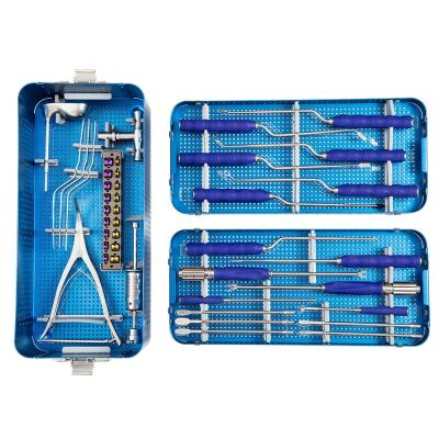 China Surgical TLIF PEEK Cage PEEK T-PAL Spacer Spinal Instrument Set for sale