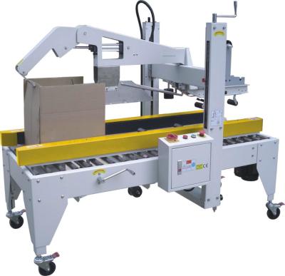 China High Effective Carton Packing Machine , Carton Sealing Equipment Easy Size Changeovers for sale