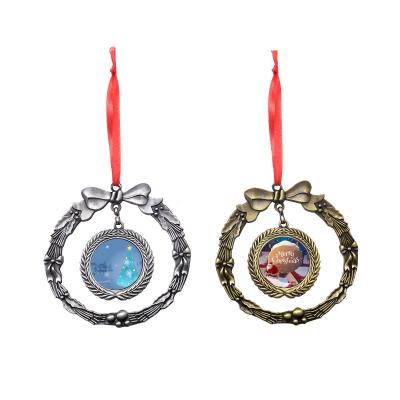 China 2021 Trendy Christmas Metal Blank Personalized Garland Ornaments Sublimation Popular Christmas Ornaments for sale