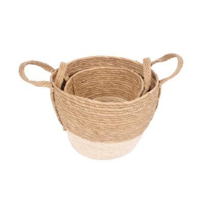 China Sustainable Natural Round Handmade Straw Household Storage Basket Set Of Two Knockdown Grass Storage Baskets With Corn Rope And Hemp Rope Handles for sale