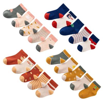 China New Antibacterial Baby Kids Soft Cotton Socks Boys, Girls, Baby, Cute Cartoon Stripe Dots Fashion Sport Socks Autumn Winter Animal Gift for sale