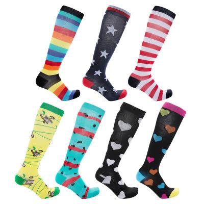 China Long Lasting Best Compression Socks Fashion Jacquard Pattern Unisex Barreled Outdoor Sports Stockings for sale