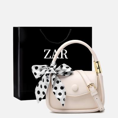 China Fashion Mini Bag Women's Bags Ladies Joker Handbags Ladies Handbag Pure Luxury Multifunctional Small Bags for sale