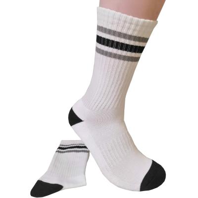 China Antibacterial Bamboo Socks OEM Sbamy Fiber Sports Bamboo Socks for sale