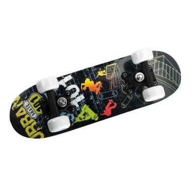 China Low price guaranteed quality wooden adult skateboard from young pros for sale