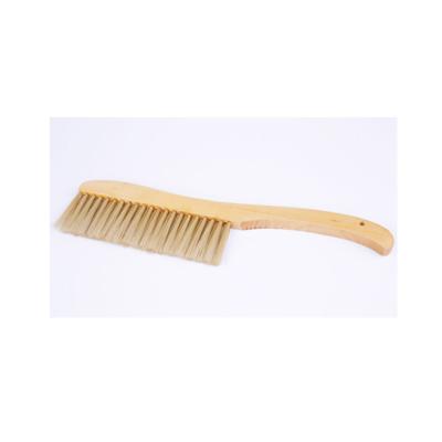 China Wholesale Professional Bee Farm Beekeeping Tools Wooden Handle Bee Brush for sale