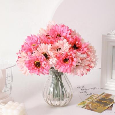 China 8 Touch Artificial Flower Buds Natural Bouquet Chrysanthemum for sale