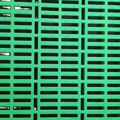 China Grow 60*60 pp virgin material goat slat plastic flooring for sale for sale