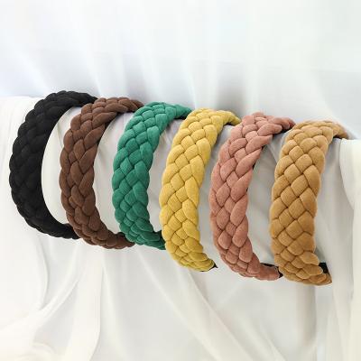 China Modern Fashion Hair Band Eight Flower Solid Color Pleats Pattern Hair Circle Headbands Designer Headband For Women for sale