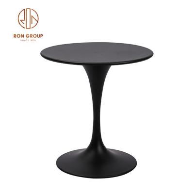 China Outdoor Trumpet Leg Resistance Furniture Round Table For Restaurant for sale