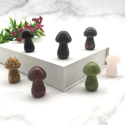 China Wholesale Europe Mix Natural Material Mushroom Hand Made Crystal Carving For Decorationor Gift for sale