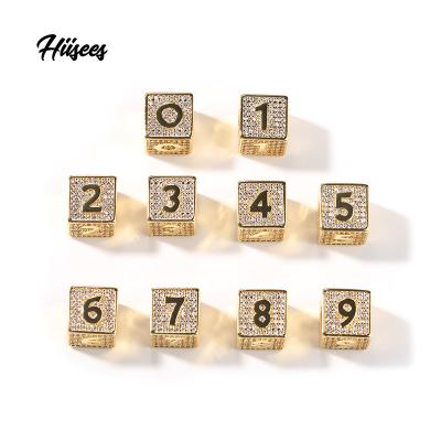 China Hiphop Number Jewelry Personalized Minimalist Nameplate Dangle Initial Inspire Word Logo Necklace For Girl Decoration for sale