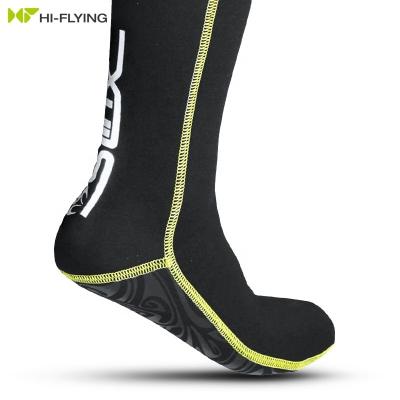 China skin-friendly water sports equipment swimming flexible 3mm neoprene diving socks wetsuit socks diving socks for sale