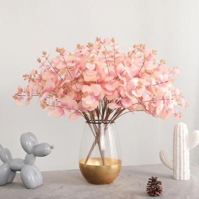 China Custom Hot Sale Wedding 5 Fork Silver Leaf Home Decor Flowers Eco-friendly Factory Wholesale Artificial Green Leaves Simulation Eucalyptus for sale