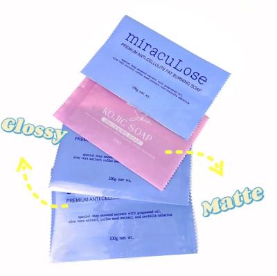 Chine Sachet en plastique imprimé sur mesure, petit sac à coffres, sac à coussin, sac à oreiller, sac à savon, sac Mylar à vendre