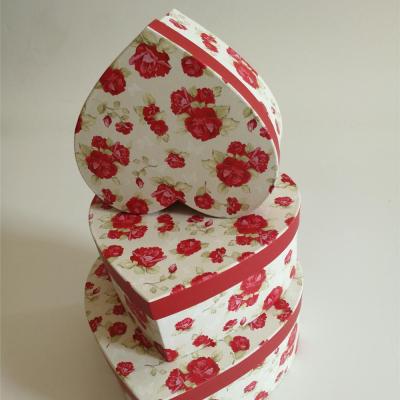 China Handmade Heart Shape Paper Gift Boxes For Packing Candy for sale