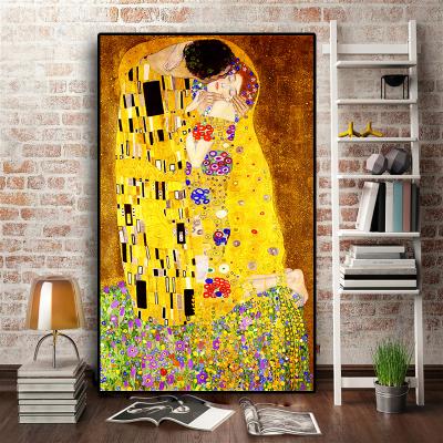 China Gustav Klimt Artist Modern Artwork Wall Pictures Canvas Waterproof Classical Abstract Kiss For Painting for sale