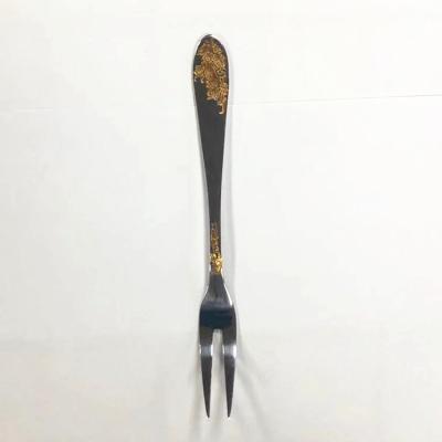 China Sustainable stainless fruit fork with 24K real gold plated on handle and nice design for sale