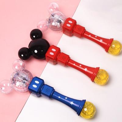 China Cheapest Safe Shooter Plastic Non-Toxic Electric Music Belle Mickey Mouse Light Formula Toys Sprinkle Bubble Wand for sale