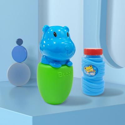 China Quality outdoor low price safe and non-toxic individual size game formula cute look bear bubble bubble wand maker for sale