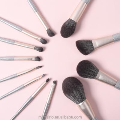 China Angular Blush Wholesale Private Label 13pcs Makeup Brush Face/Eye Soft Dense Synthetic Hair Wood Handle Makeup Brush Set for sale