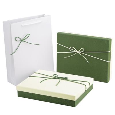 China Good Disposable 2021 New Fashion Price Gift Box Birthday Gift Box for sale