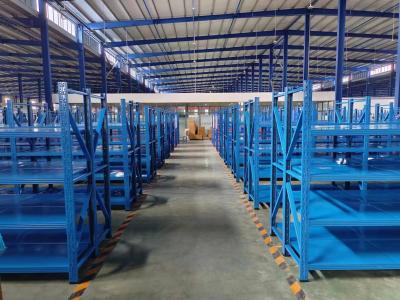 China Warehouse Panel Storage Shelves Steel Adjustable Medium Duty Storage Rack for sale