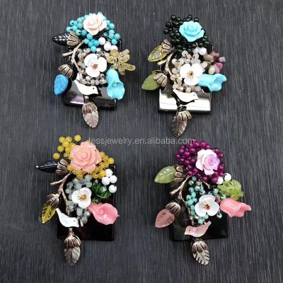 China Crystal Natural Gemstone Brooches Shape Flower Pendant Wholesale Brooch For Girl Gift for sale