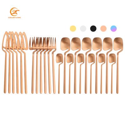 China Wholesale 24pcs Flatware Flatware Set Spoon Knife Fork Silverware Gold Viable Hanging Set for sale