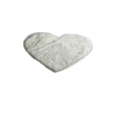 China Modern Soft Plush Heart Faux Fur Shaggy Carpet Suitable For Bedroom, Kids Room, Or Living Room for sale